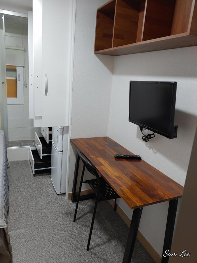 Anam House Capsule hotel